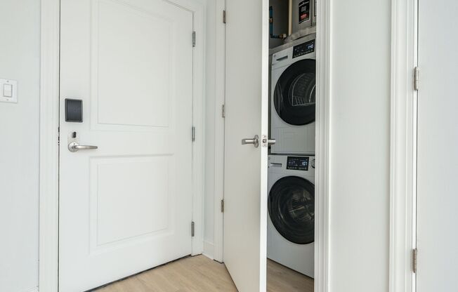 2 beds, 2 baths, 1,022 sqft, $2,795, Unit PH-16