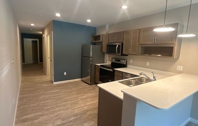 Studio, 1 bath, 500 sqft, $995, Unit 21