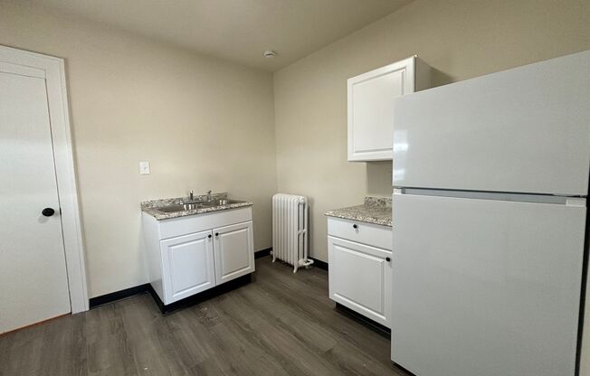 Studio, 1 bath, 479 sqft, $625, Unit Unit 7