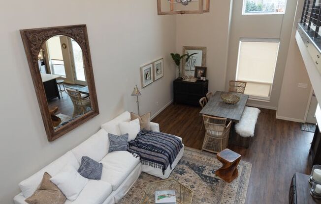 1 bed, 1 bath, 1,232 sqft, $2,695, Unit 113