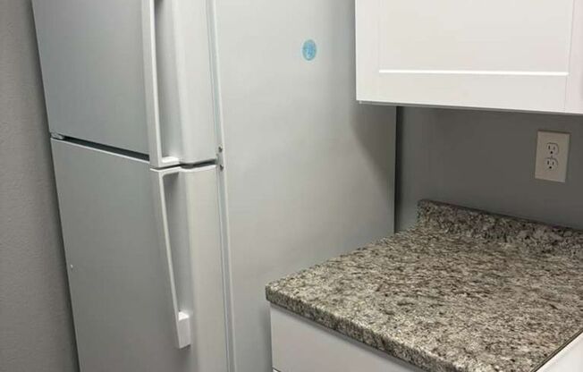 2 beds, 1 bath, 850 sqft, $1,575, Unit 1107 L6