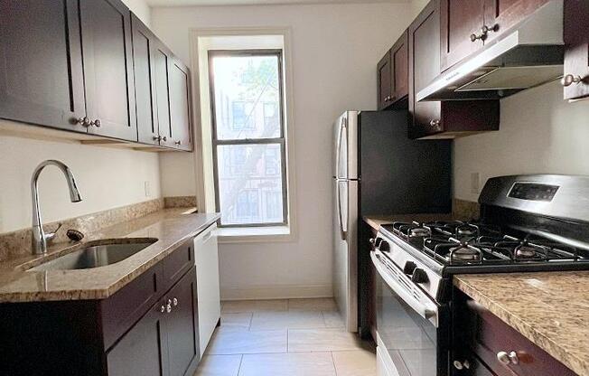 2 beds, 1 bath, $3,450, Unit 2L