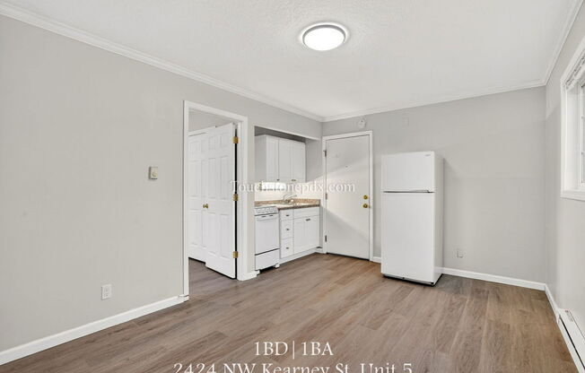 $500 OFF OF RENT! - Updated 1 Bedroom in Portland’s Nob Hill Neighborhood