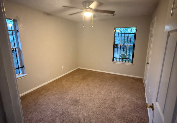 5942 WILLOWG GLN