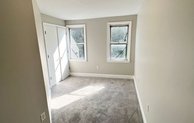 3 beds, 1 bath, $1,295