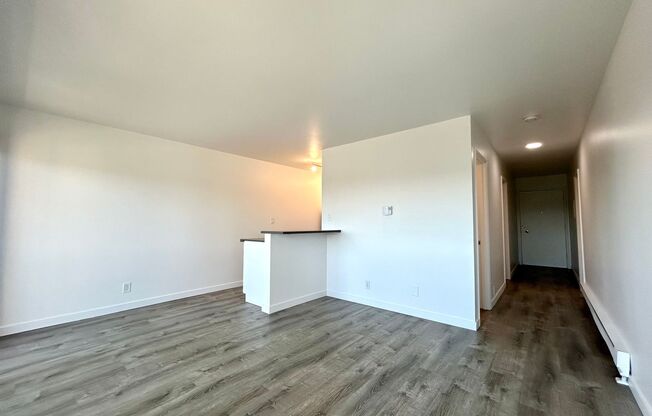 2 beds, 1 bath, 600 sqft, $1,795, Unit 406