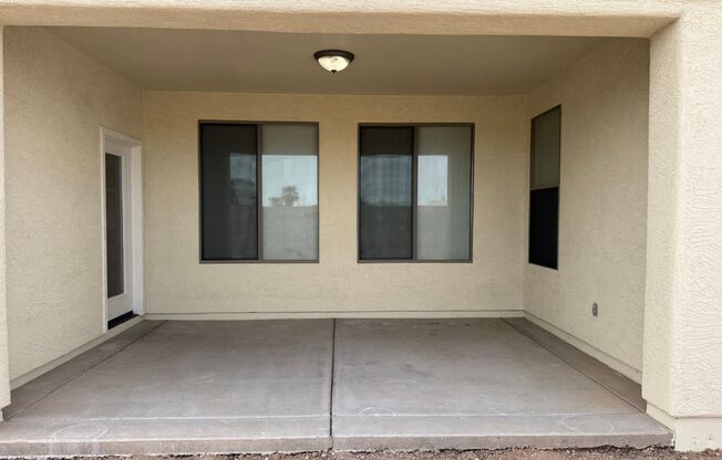 4 beds, 2 baths, $1,895