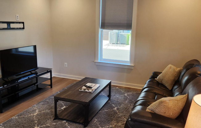 Downtown expansive luxury 3 level Townhome