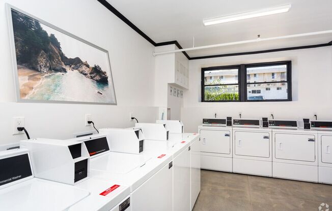 Studio, 1 bath, 300 sqft, $1,600, Unit 204H