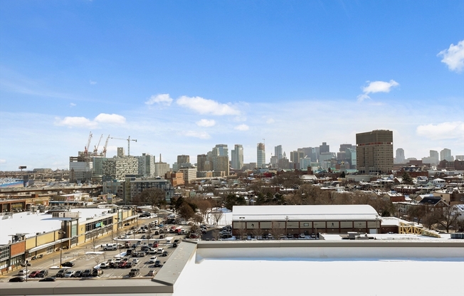 1 bed, 1 bath, 976 sqft, $3,400, Unit 512