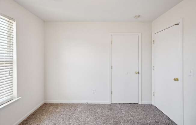 Bedroom with Plush Carpeting