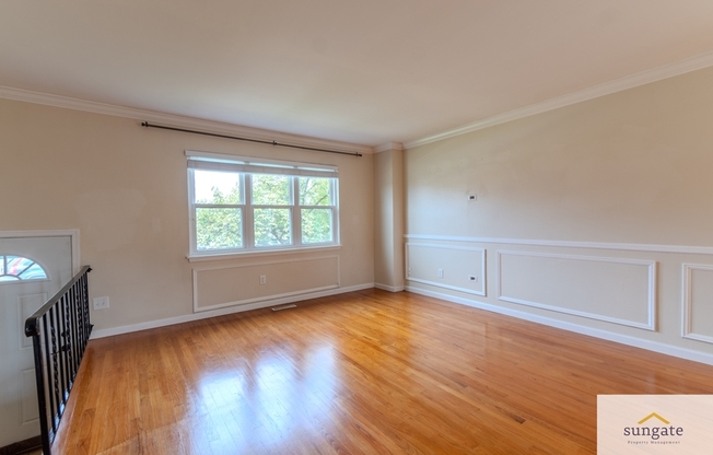 945 STORMONT CIR