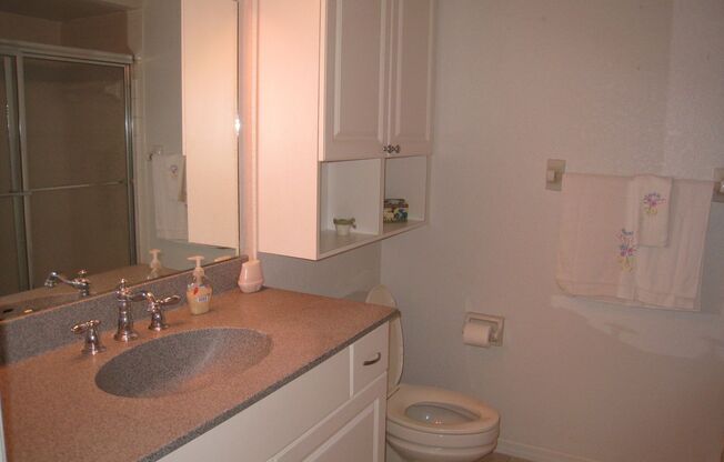 2 beds, 2 baths, $2,700, Unit Unit 326