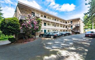 Westwinds Apartments