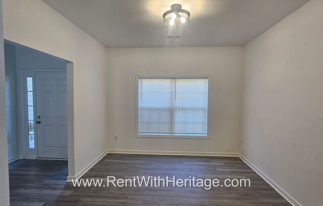 Awesome 3 bd/ 2ba With Everything Brand New / Popular Anneewakee Trails, A Swim / Tennis/ Clubhouse Community