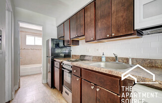 1735 W Bryn Mawr Ave
