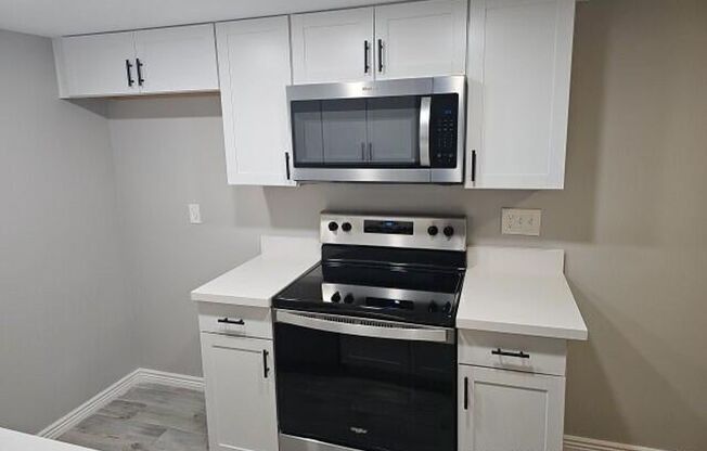 2 beds, 1 bath, $1,699