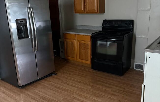 3 beds, 1 bath, $1,400