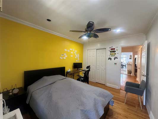 254 15 87 AVE