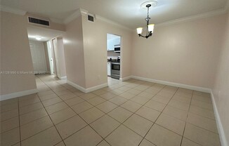 10423 N KENDALL DR