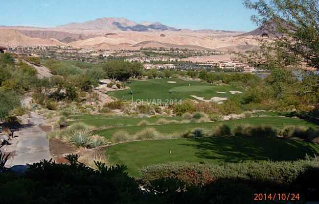 *BEAUTIFUL LAKE LAS VEGAS CONDO WITH SPECTACULAR VIEWS OF MOUNTAINS & LAKE!!