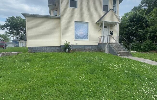HM 925 East 14th Street- FOR SALE Drake Hunter