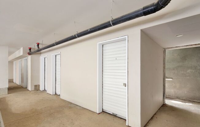 2 beds, 1 bath, 800 sqft, $1,750, Unit 102-2604 South Campus Place