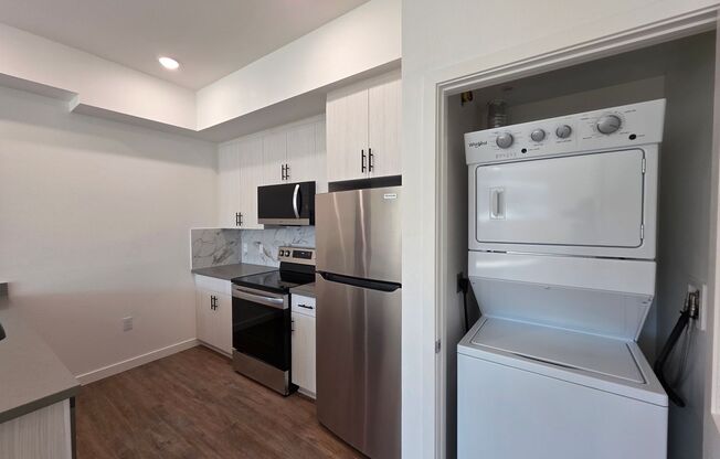 1 bed, 1 bath, 651 sqft, $2,545, Unit 2116-103