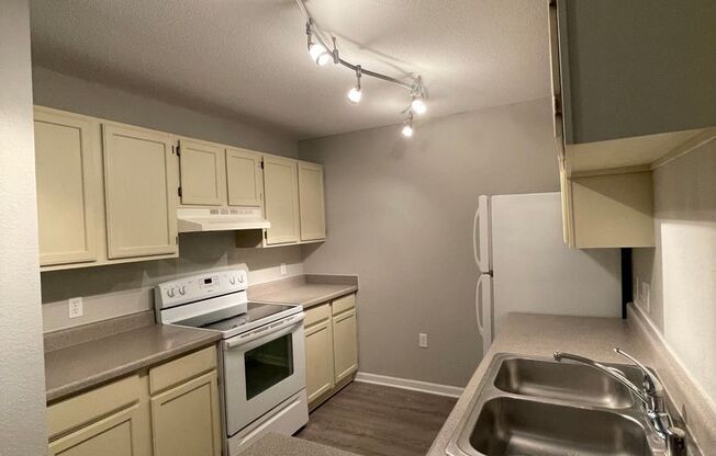The Parkridge Apartments