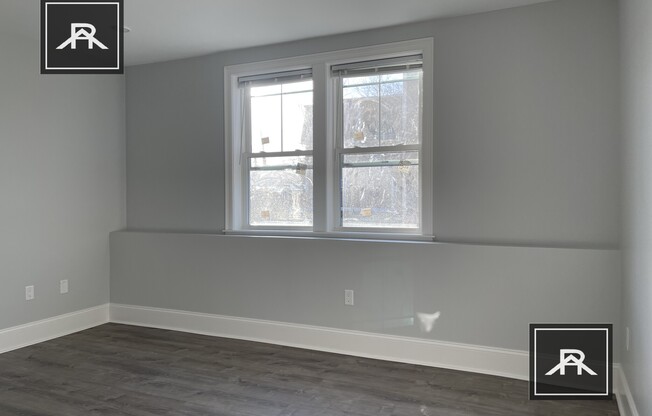 118 KENRICK ST