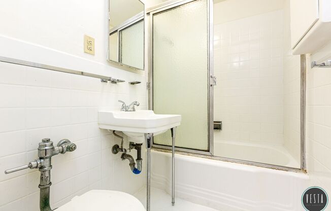 Studio, 1 bath, $2,050