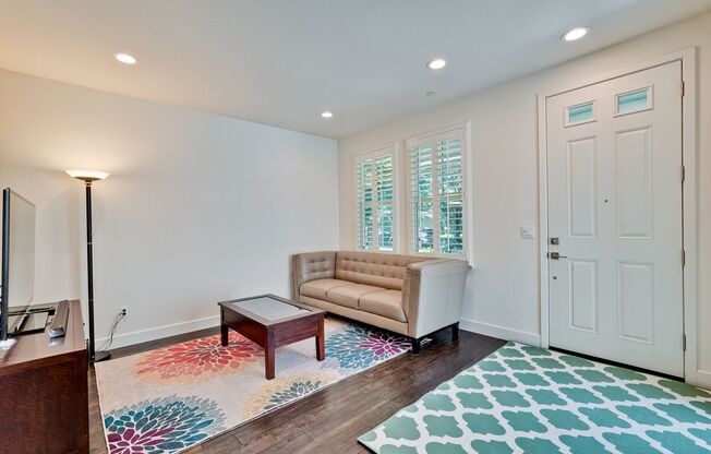 Modern Townhome in Prime Location — Walkable, Upgraded & Move-In Ready!