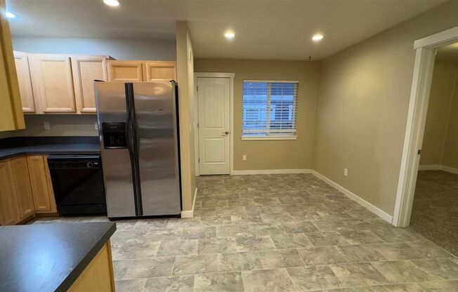 2 beds, 1 bath, $1,800