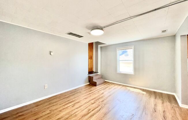 828 W. 34th St.