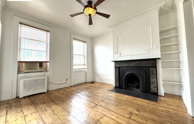 327 W 18 ST