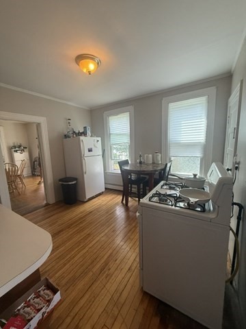 64 LINWOOD AVE