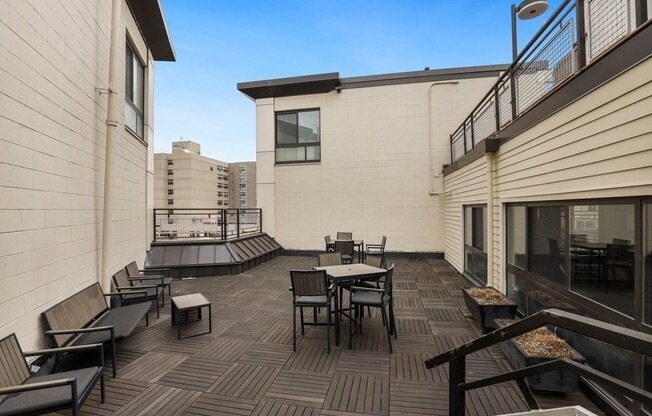 1 bed, 1 bath, 400 sqft, $2,800, Unit 328