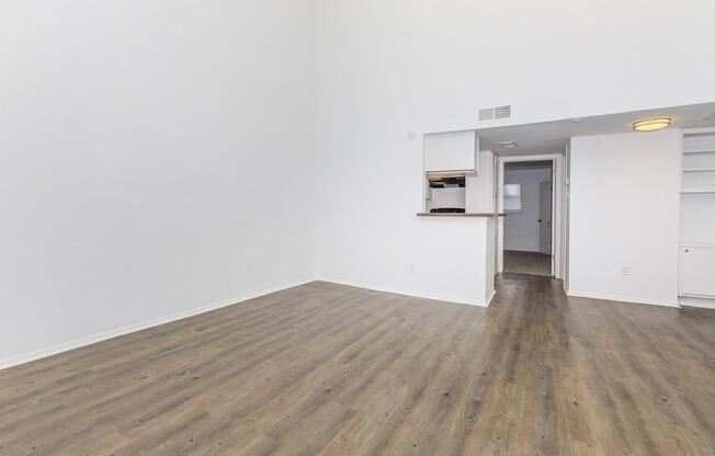 1 bed, 1 bath, 574 sqft, $774