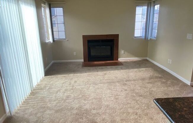 2 beds, 1 bath, 825 sqft, $1,830, Unit 257