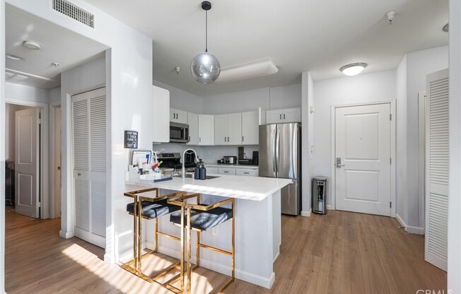 1 bed, 1 bath, 899 sqft, $2,700, Unit 210