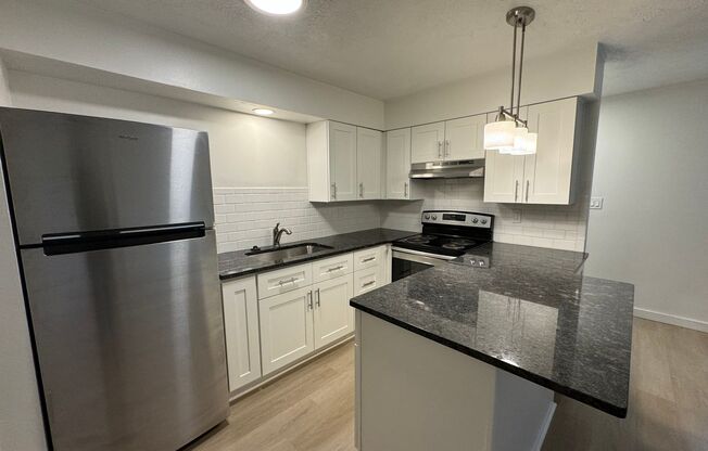 1 bed, 1 bath, 500 sqft, $995, Unit 5