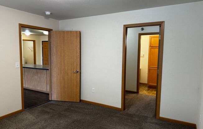 2 beds, 2 baths, 894 sqft, $1,245, Unit 621-308