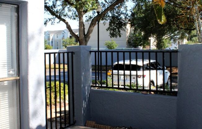 Two bed and Two bath Condo by Mall of Millenia