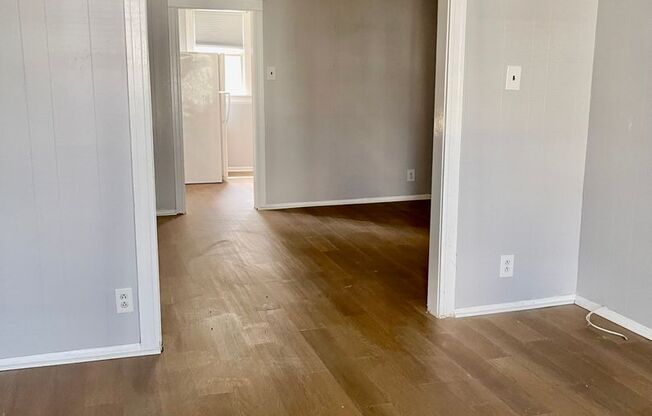 Lovely 3-bedroom townhome near 69th St.