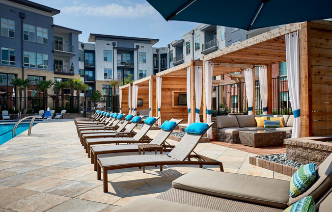 Poolside lounge chairs and cabanas | Inspire Southpark