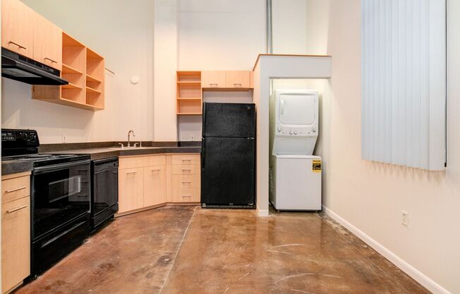 1 bed, 1 bath, 667 sqft, $1,695, Unit 520 N Orlando Ave. #117