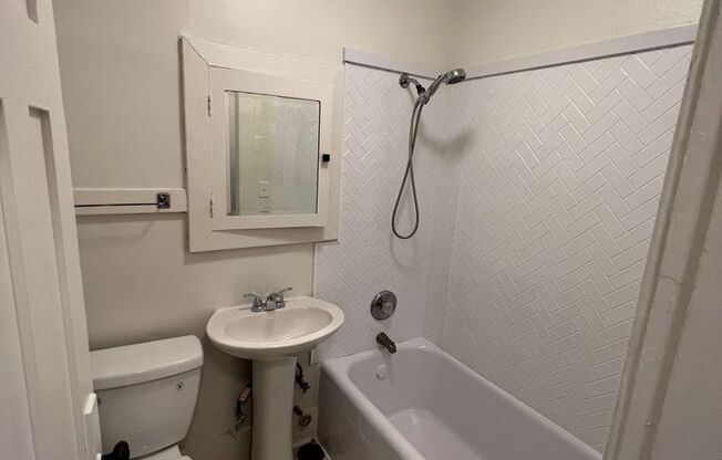 Glen Ellen Apartments