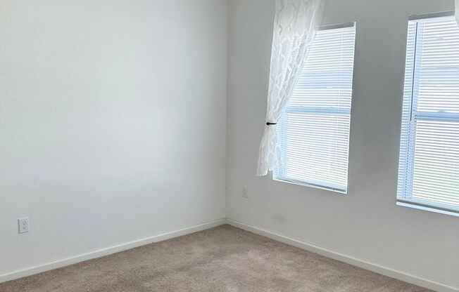 3 beds, 2 baths, $2,250