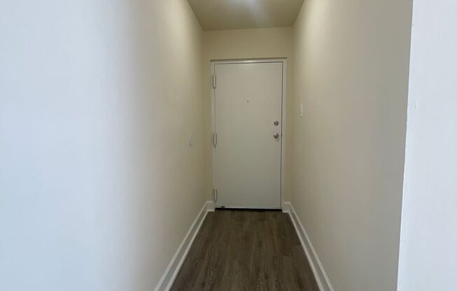 1 bed, 1 bath, 745 sqft, $1,900, Unit 14235 #203