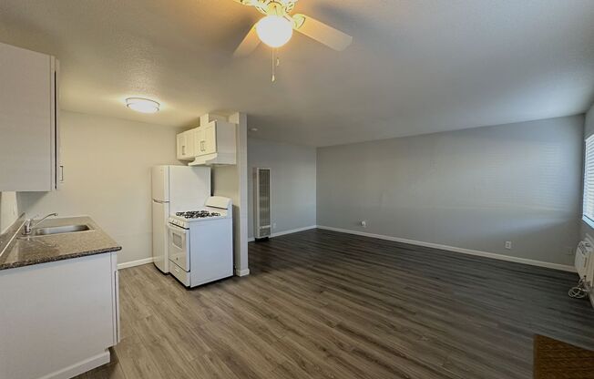 2 beds, 1 bath, 645 sqft, $1,350, Unit GW-06